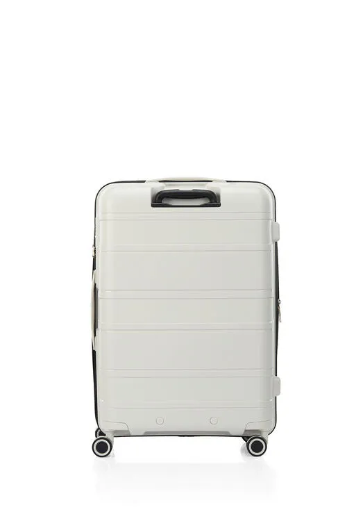 American Tourister - Light Max 69cm Medium Spinner - Off White