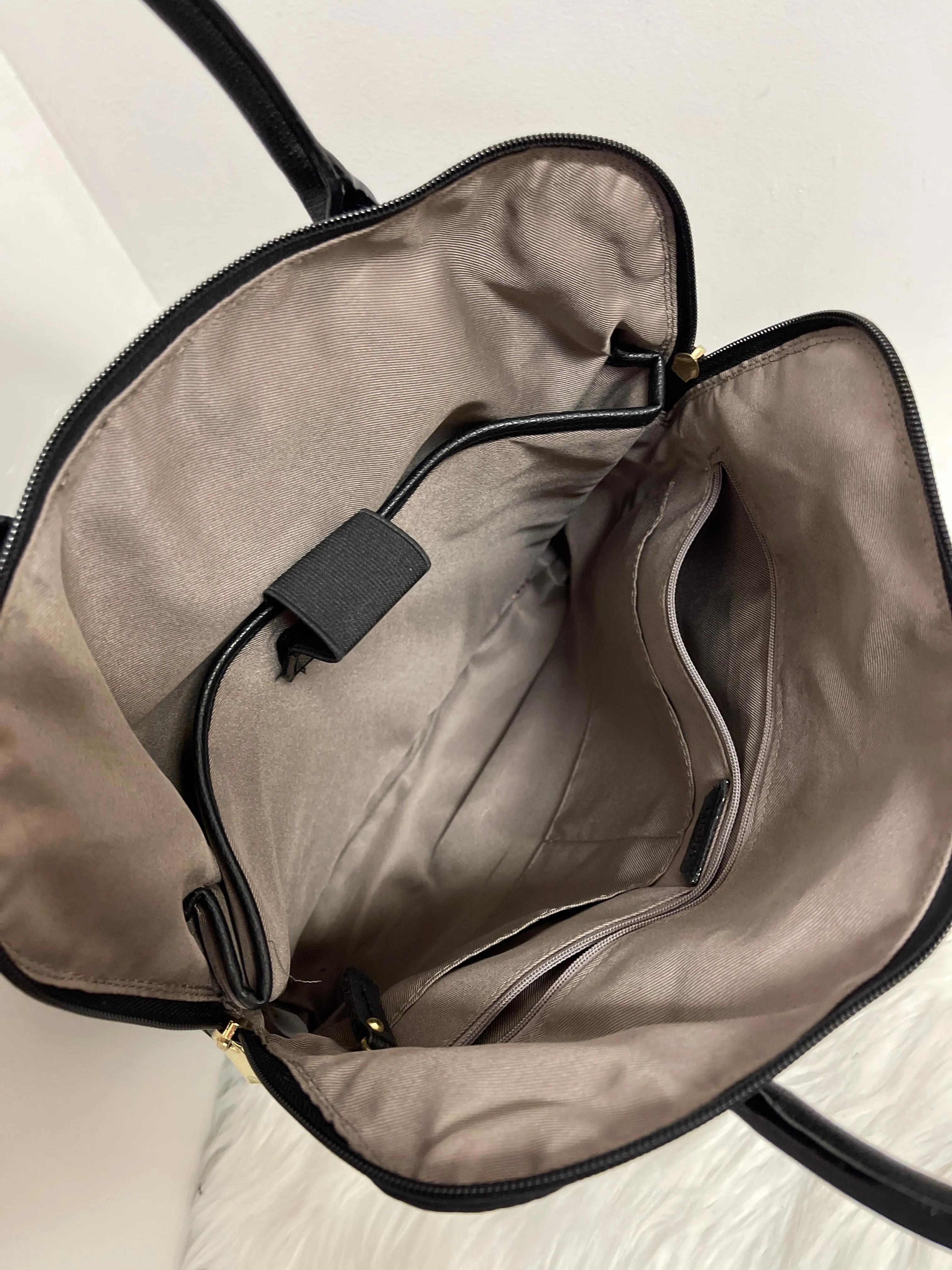 Backpack By Clothes Mentor, Size: Medium