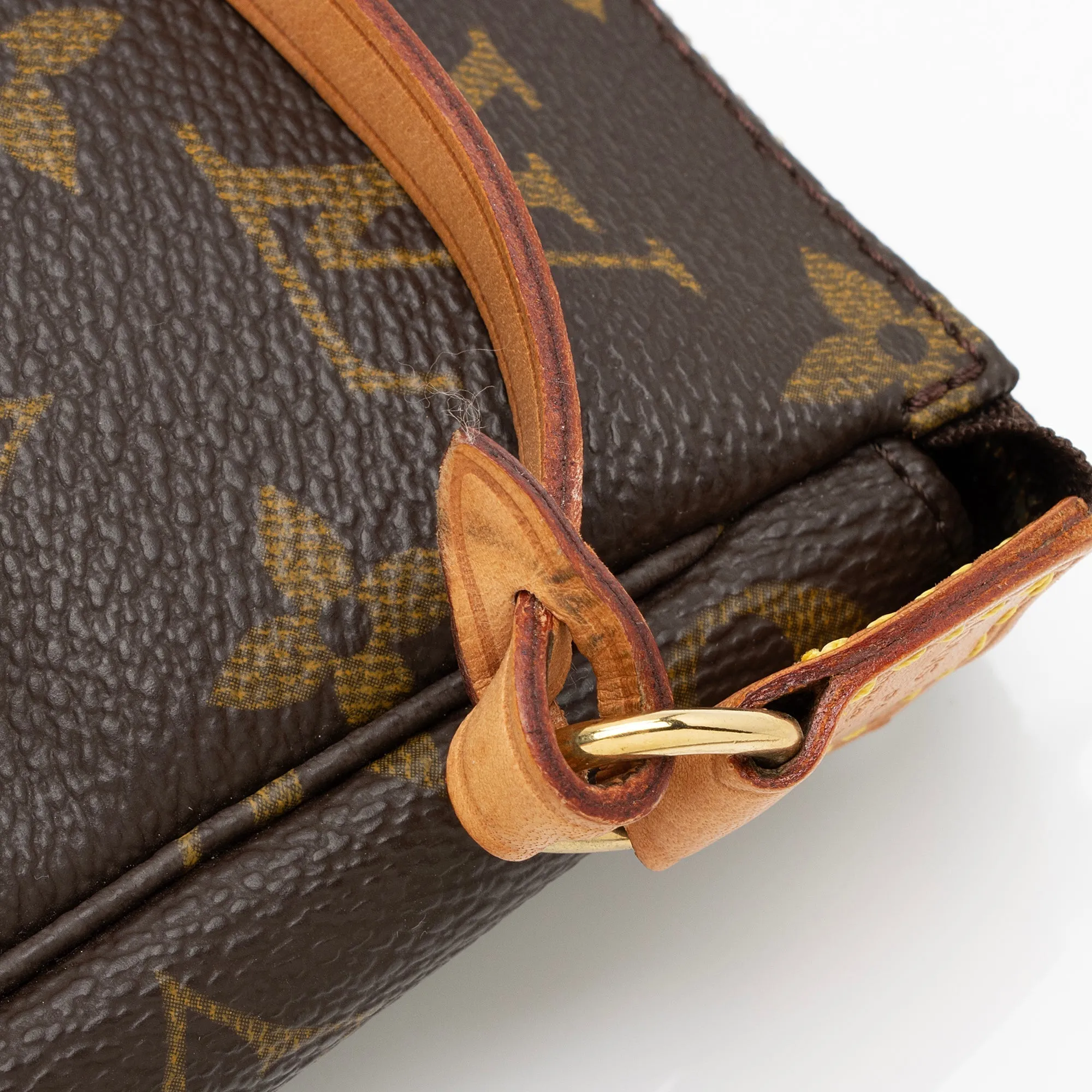 Louis Vuitton Vintage Monogram Canvas Pochette Accessoires (SHF-K4un5E)