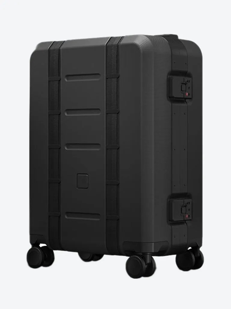 RAMVERK PRO CARRY-ON BLACK OUT