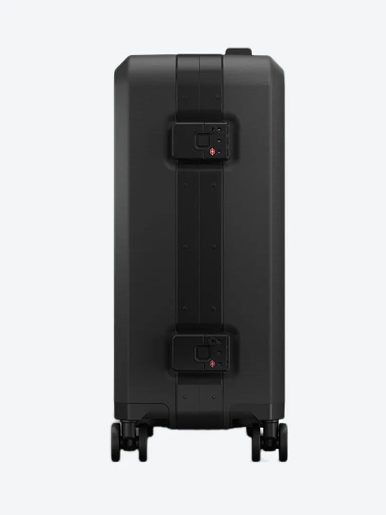 RAMVERK PRO CARRY-ON BLACK OUT